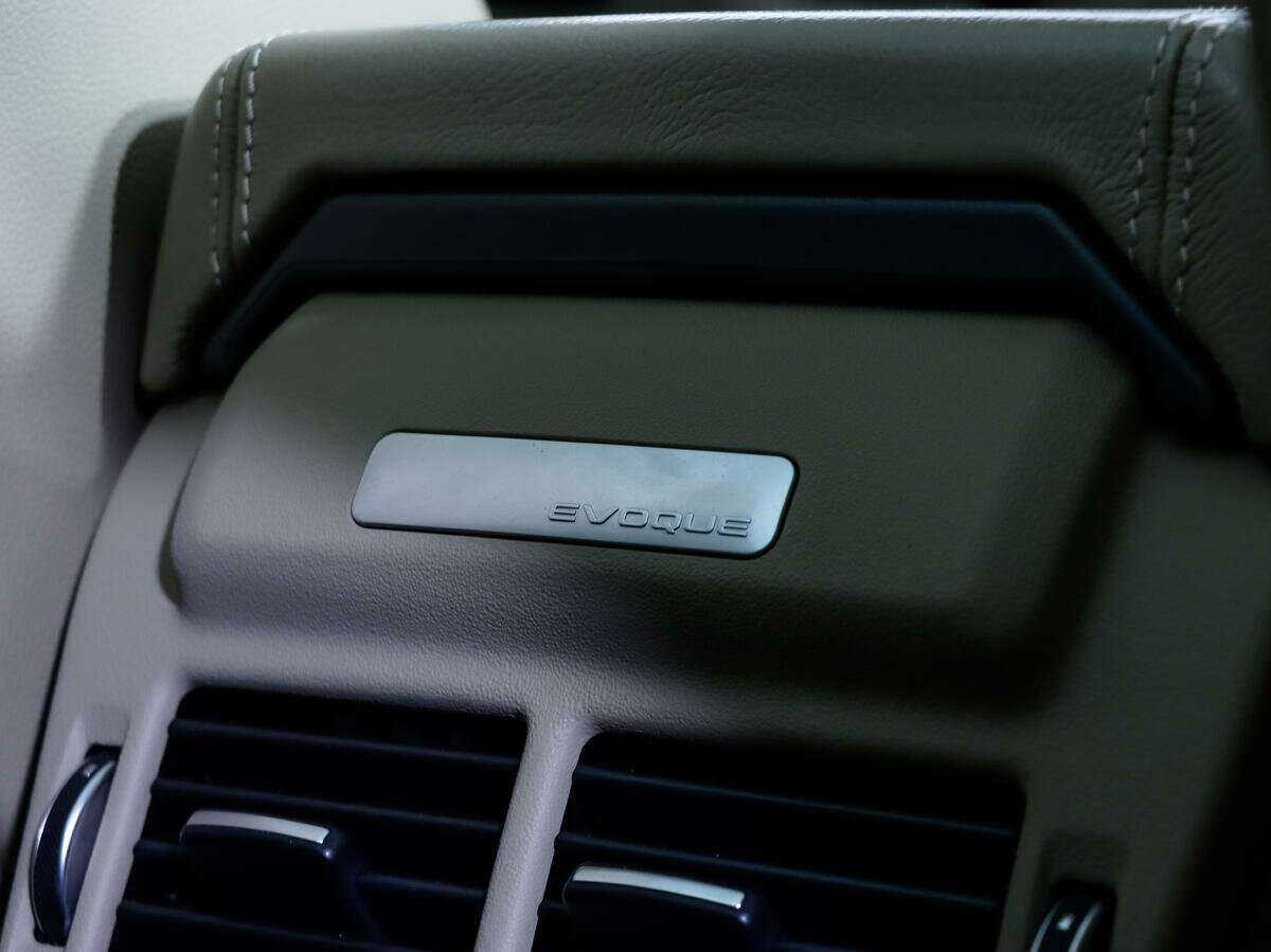 Land Rover Range Rover Evoque с пробегом — 2018 год. Фото: #13