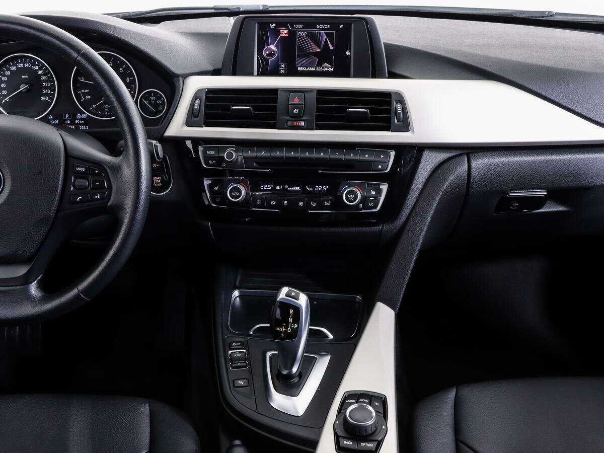 BMW 3 серии с пробегом — 2015 год. Фото: #14