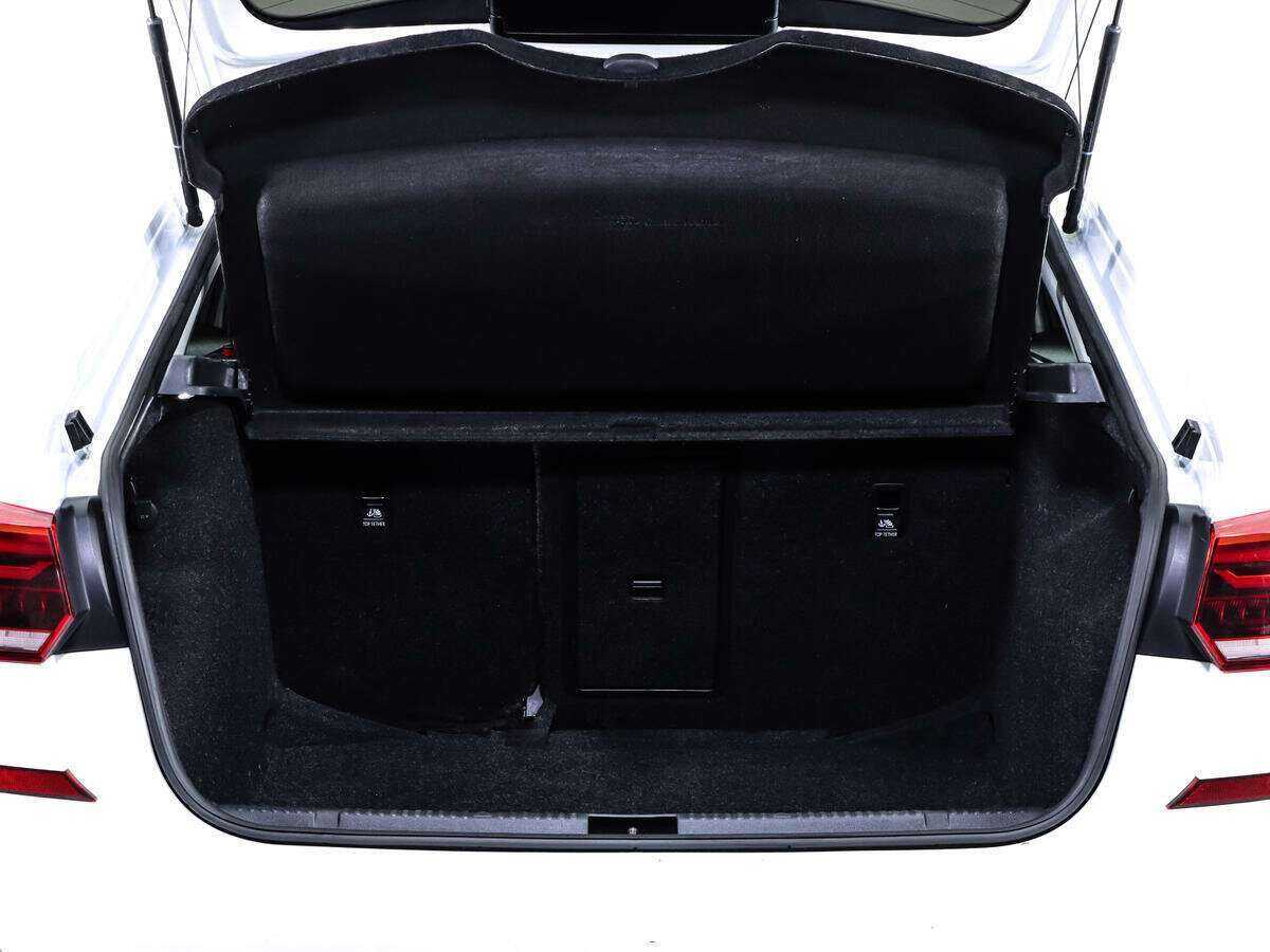 Volkswagen Polo с пробегом — 2020 год. Фото: #14