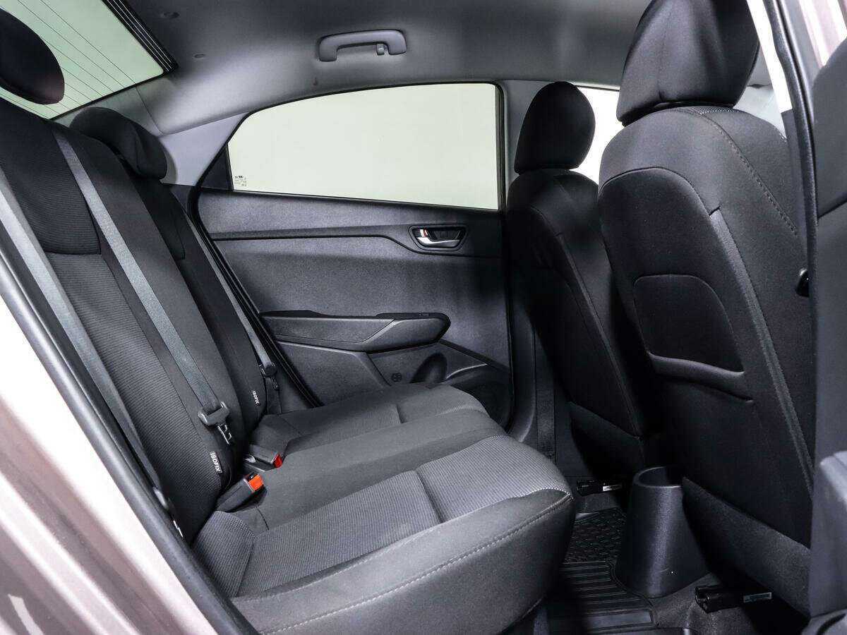 Hyundai Solaris с пробегом — 2020 год. Фото: #14