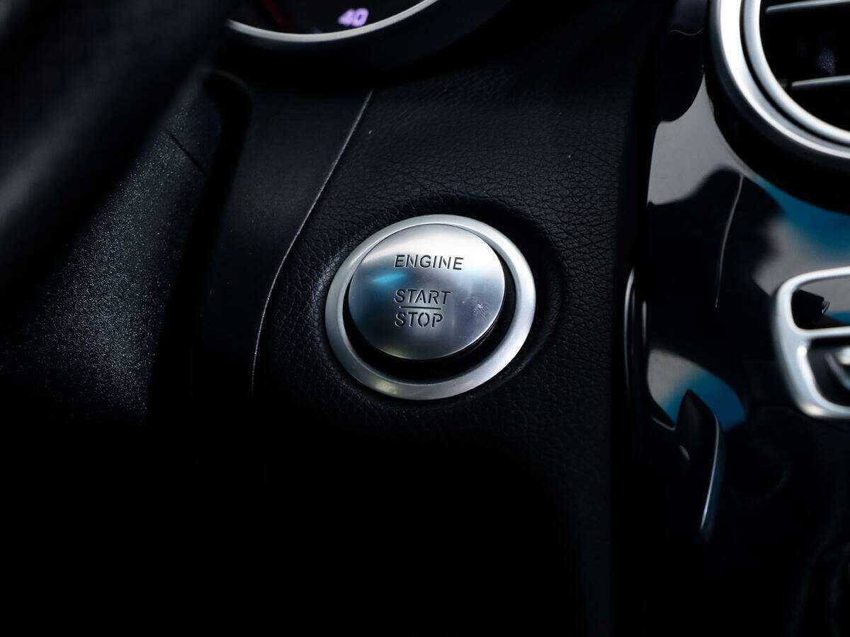 Mercedes-Benz C-Класс с пробегом — 2015 год. Фото: #12