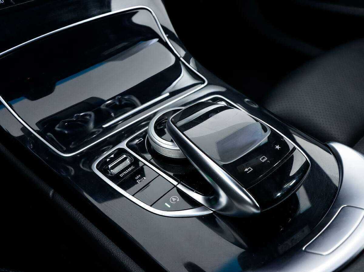 Mercedes-Benz C-Класс с пробегом — 2015 год. Фото: #13