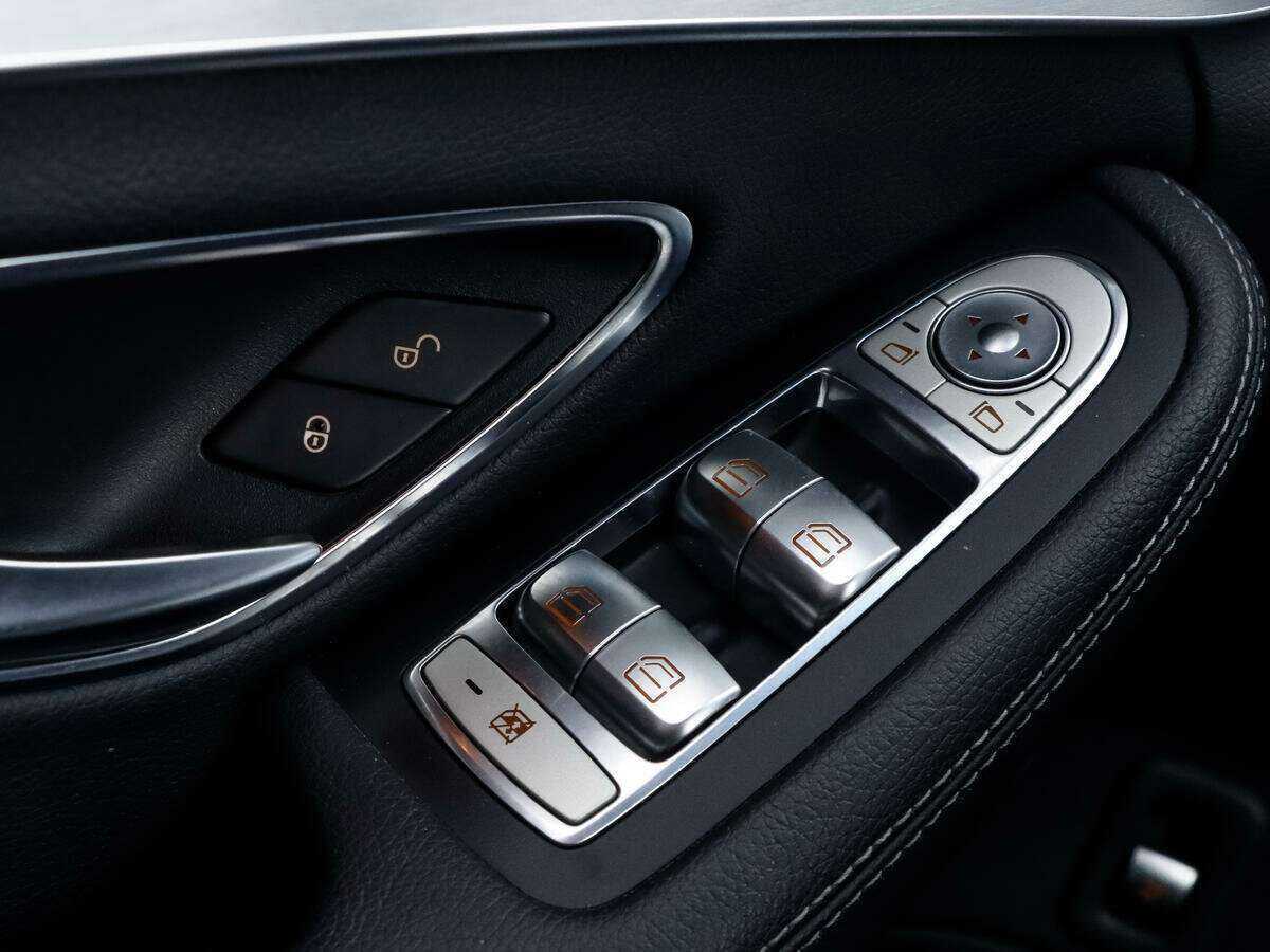 Mercedes-Benz C-Класс с пробегом — 2015 год. Фото: #14