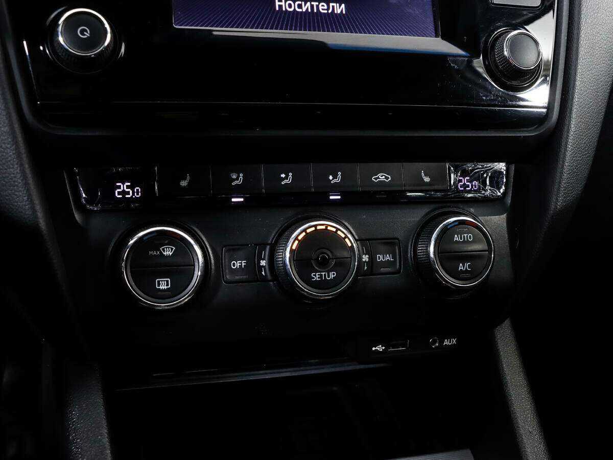 Skoda Octavia с пробегом — 2013 год. Фото: #12