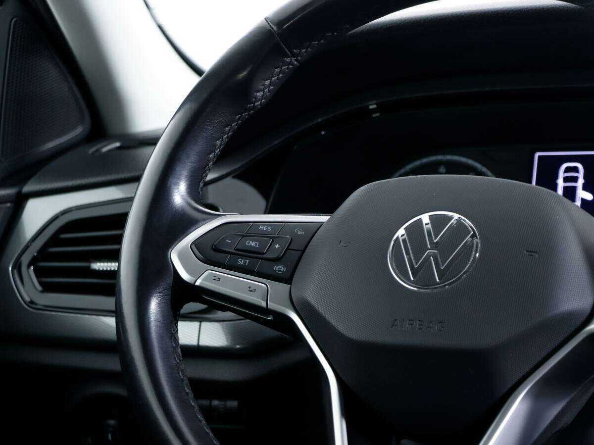 Volkswagen Polo с пробегом — 2020 год. Фото: #12