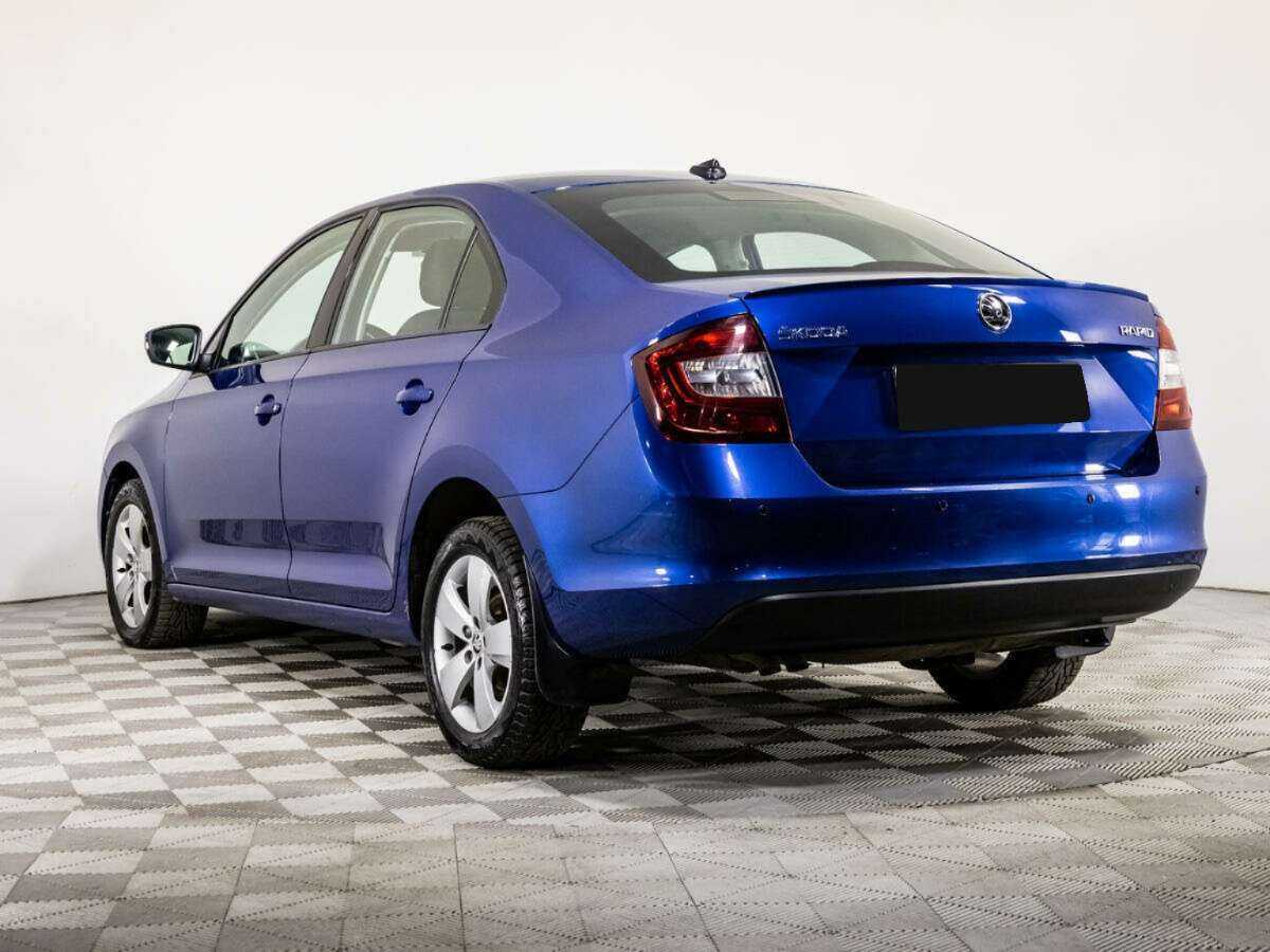 Skoda Rapid с пробегом — 2017 год. Фото: #6