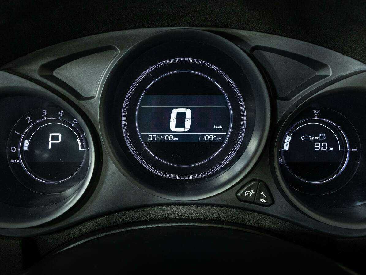 Citroen C4 с пробегом — 2016 год. Фото: #9