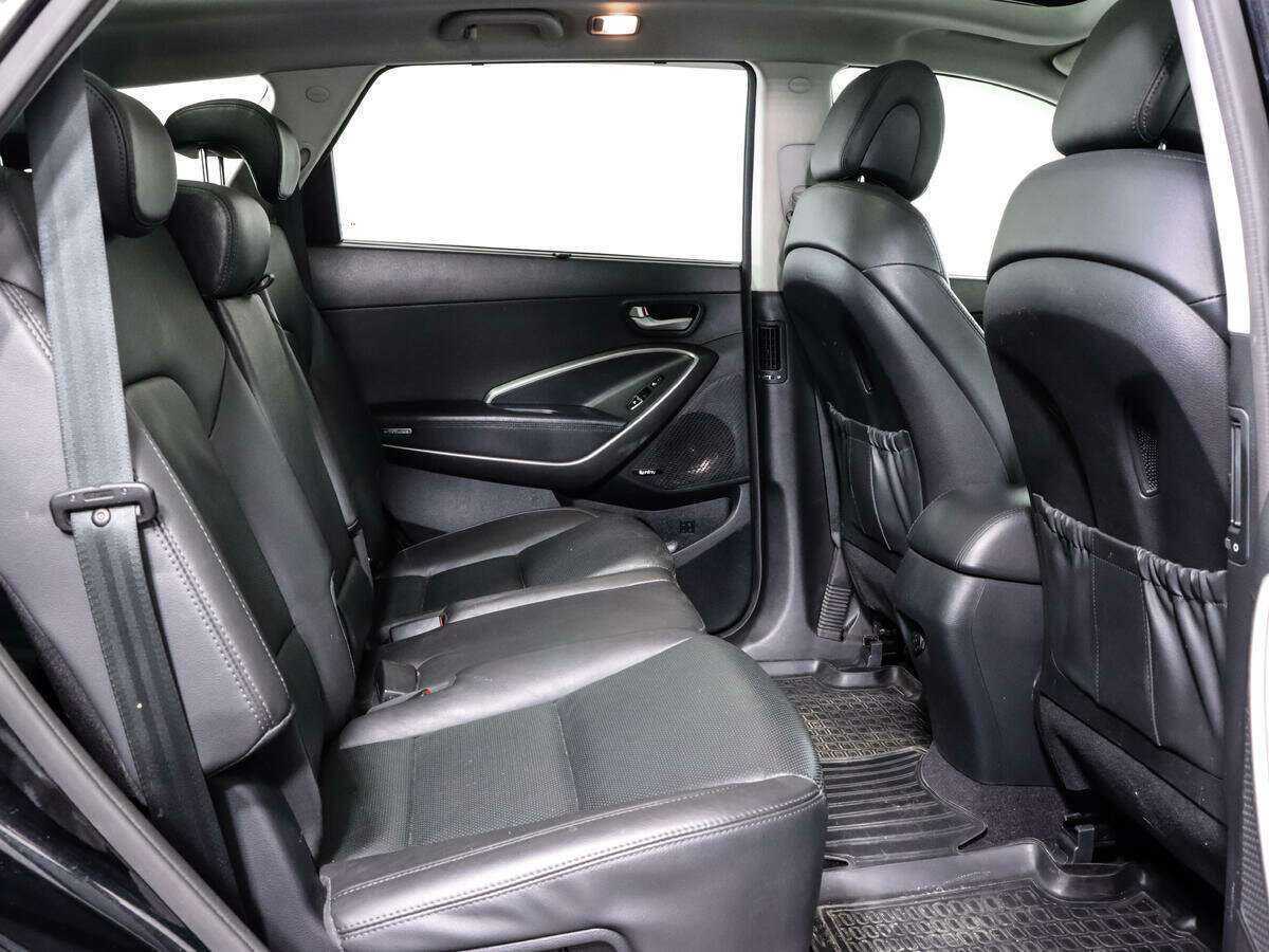 Hyundai Santa Fe с пробегом — 2016 год. Фото: #15