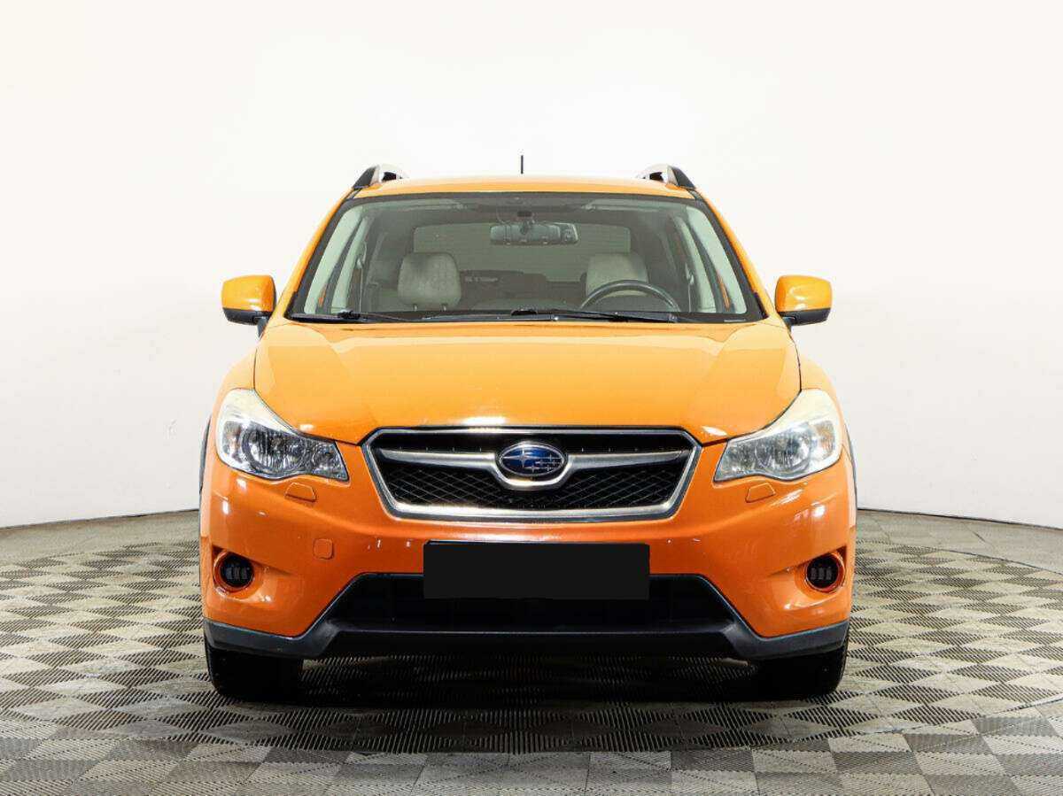 Subaru XV с пробегом — 2012 год. Фото: #1