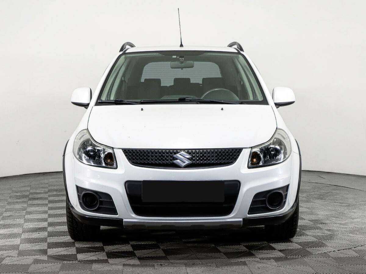 Suzuki SX4 с пробегом — 2013 год. Фото: #1