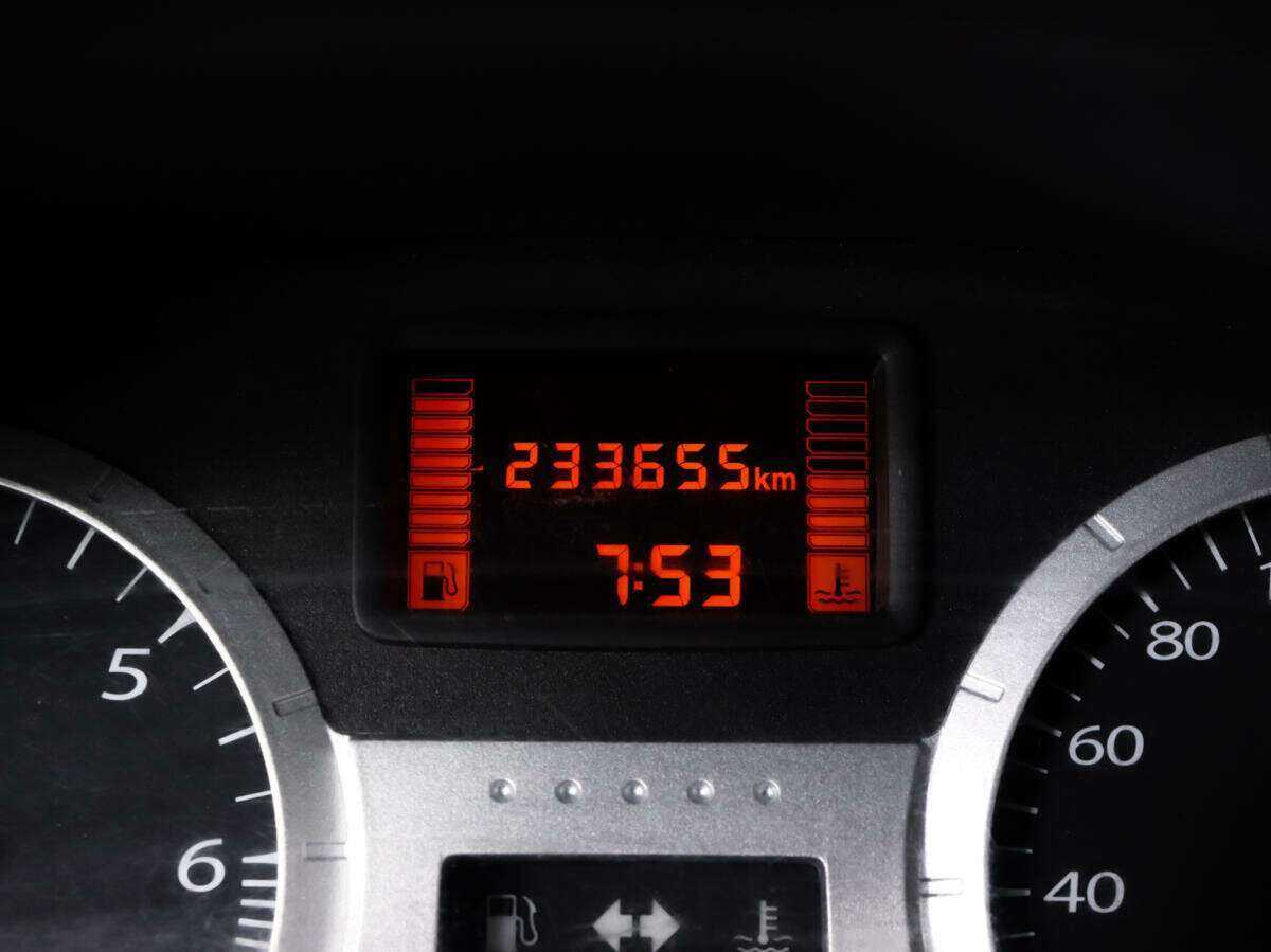 Lada (ВАЗ) Largus с пробегом — 2013 год. Фото: #10