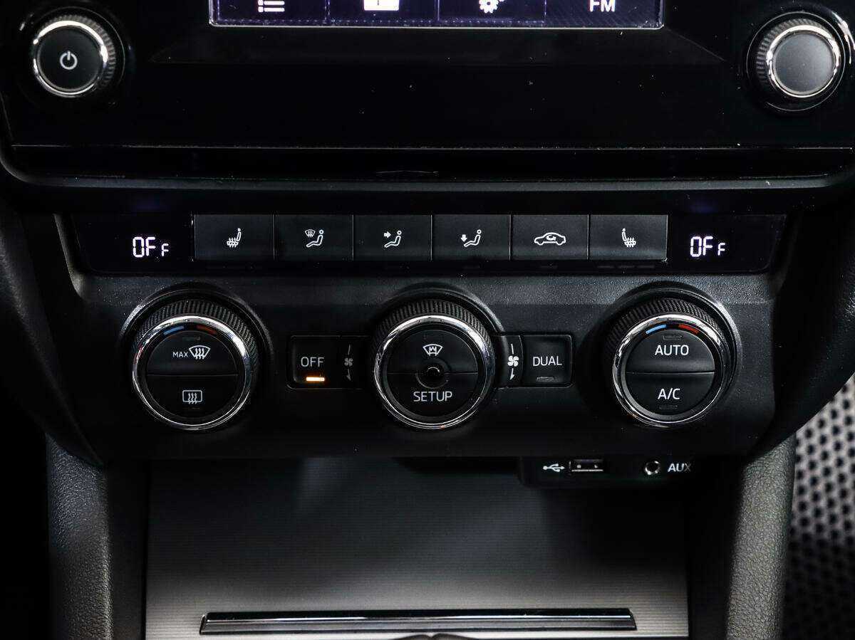 Skoda Octavia с пробегом — 2015 год. Фото: #11