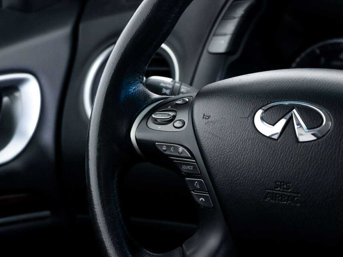 Infiniti QX60 с пробегом — 2014 год. Фото: #18