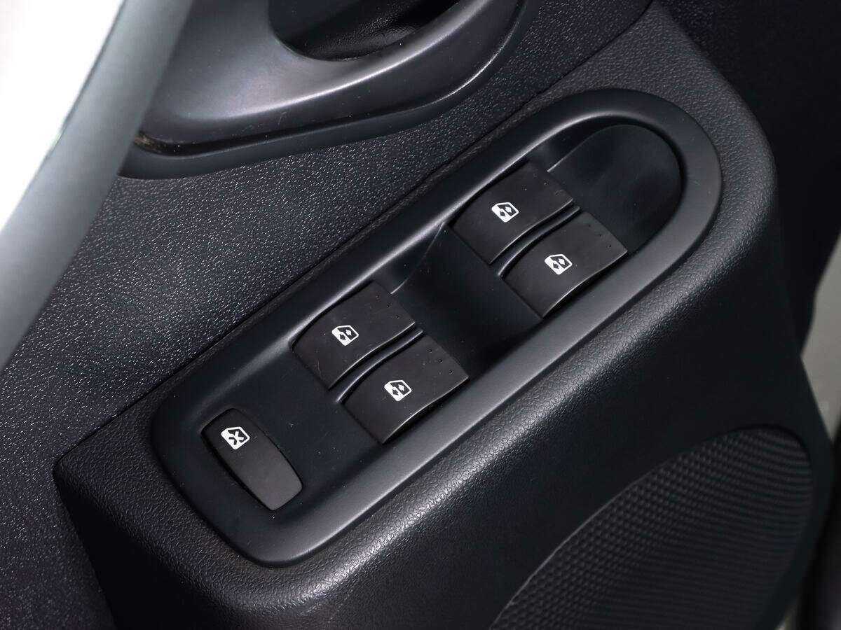 Renault Duster с пробегом — 2013 год. Фото: #14