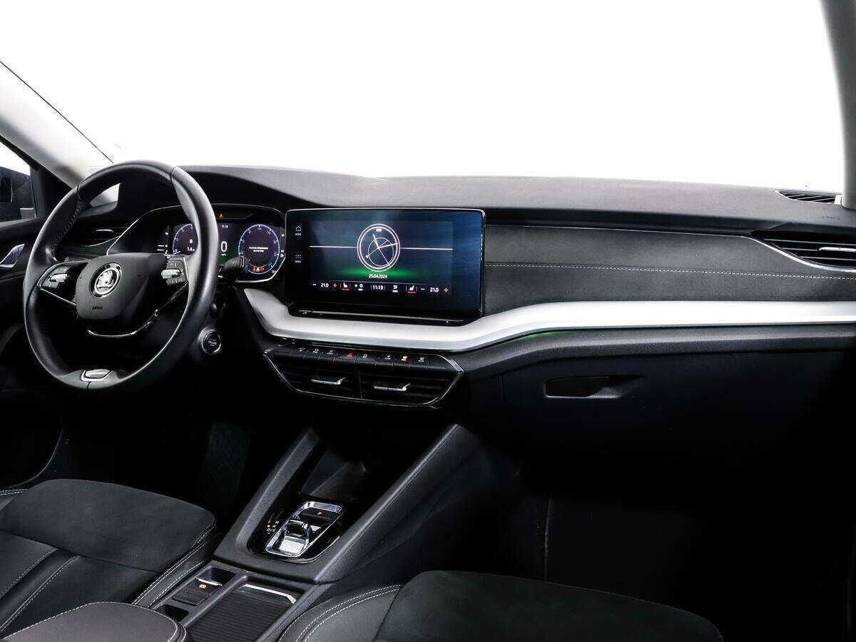 Skoda Octavia с пробегом — 2021 год. Фото: #6