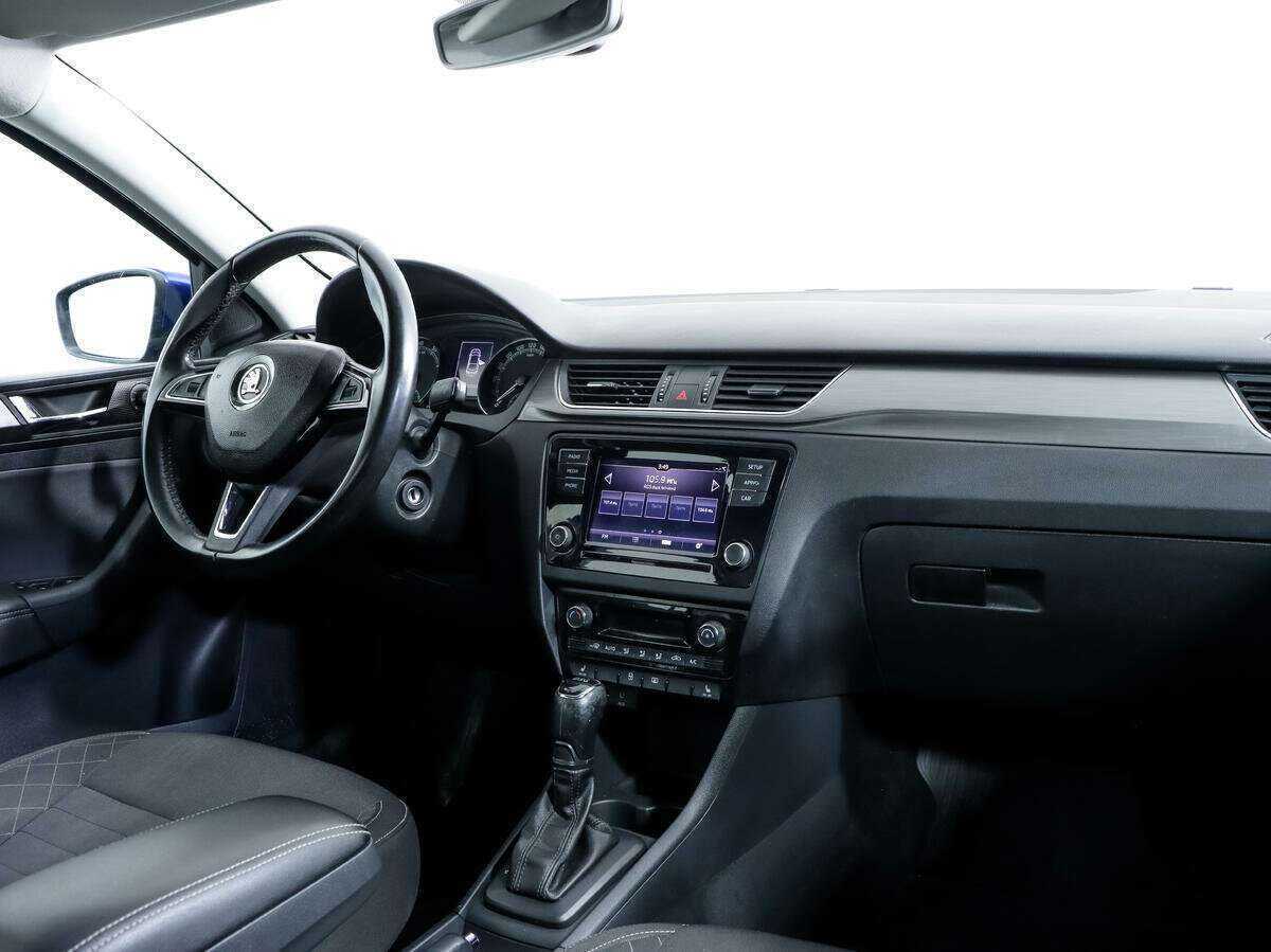 Skoda Rapid с пробегом — 2017 год. Фото: #8