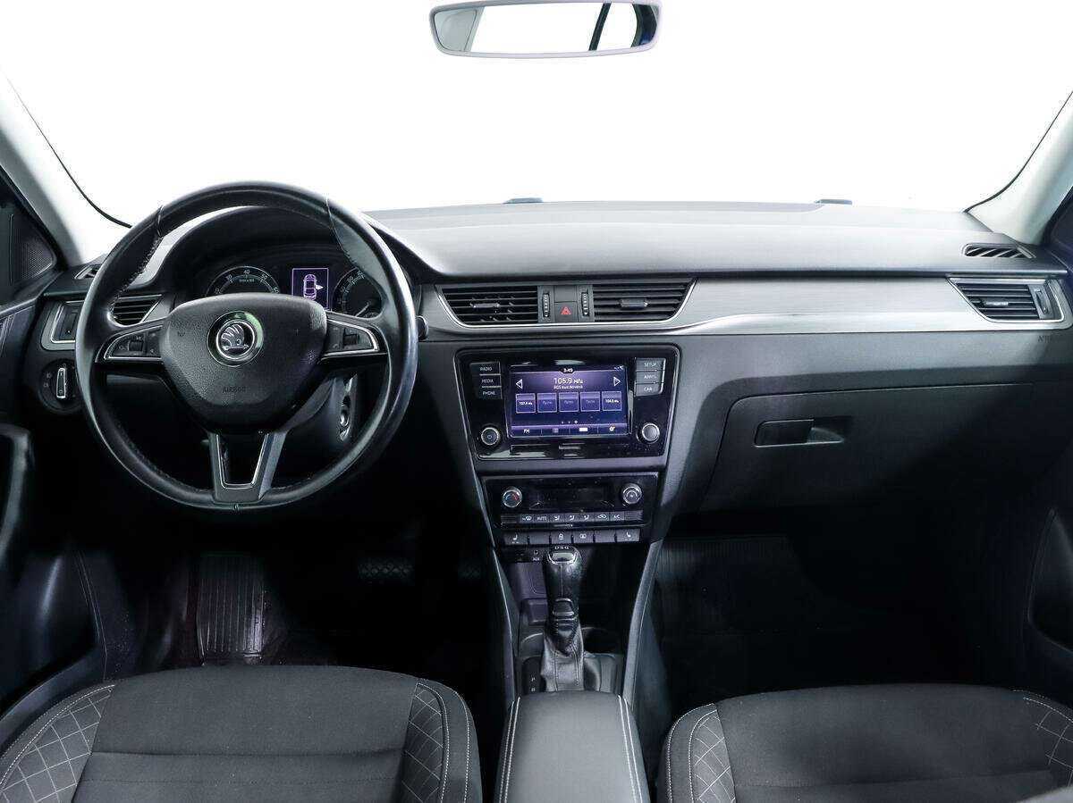 Skoda Rapid с пробегом — 2017 год. Фото: #9