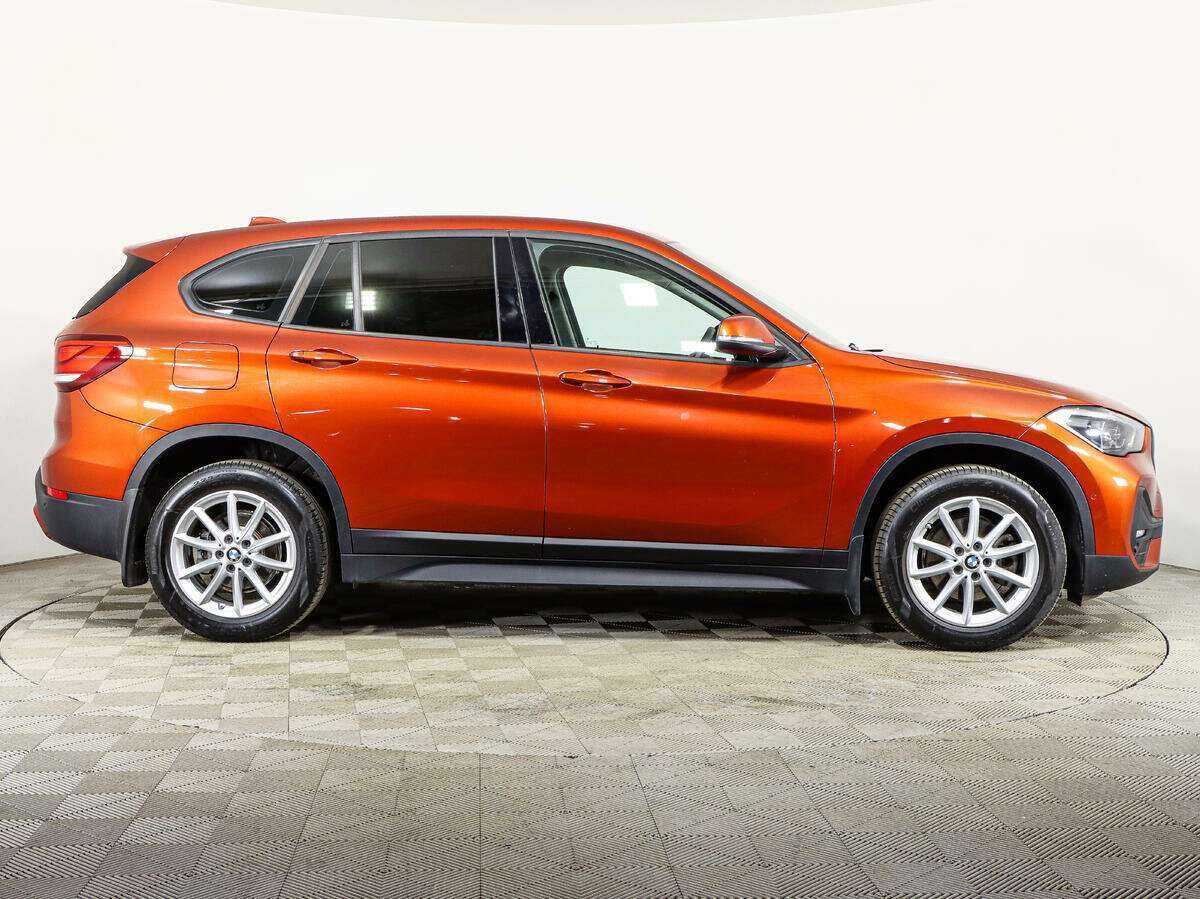 BMW X1 с пробегом — 2020 год. Фото: #3
