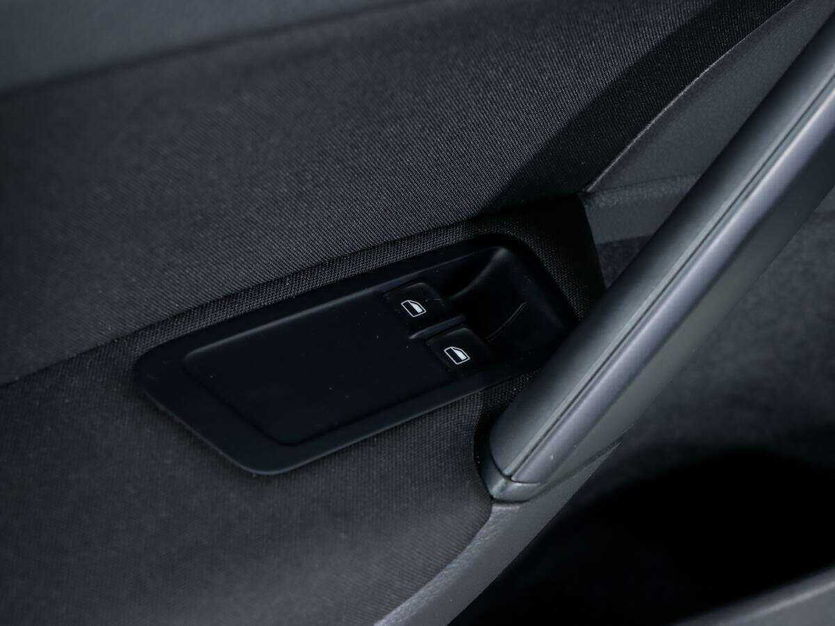 Volkswagen Golf с пробегом — 2013 год. Фото: #11