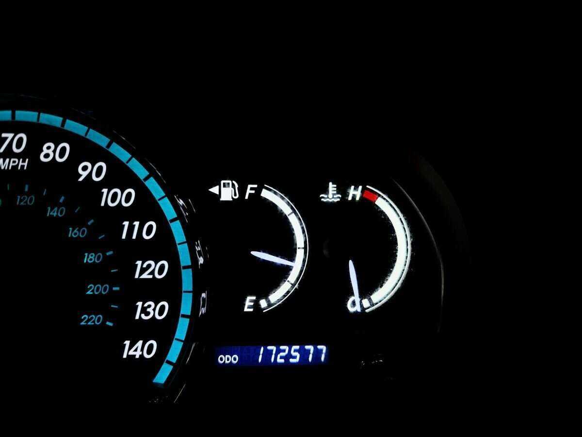 Toyota Venza с пробегом — 2013 год. Фото: #14