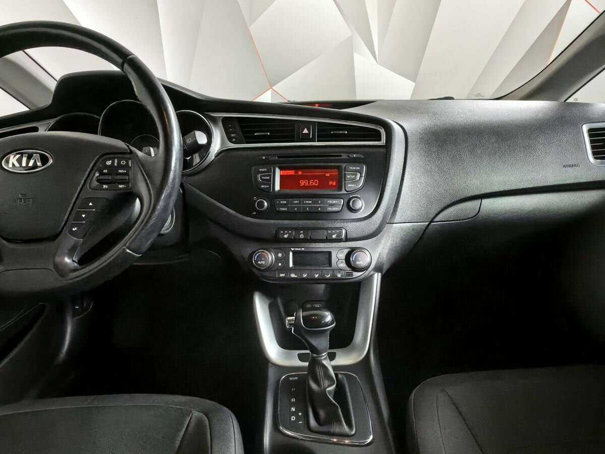 Kia Ceed с пробегом — 2017 год. Фото: #10