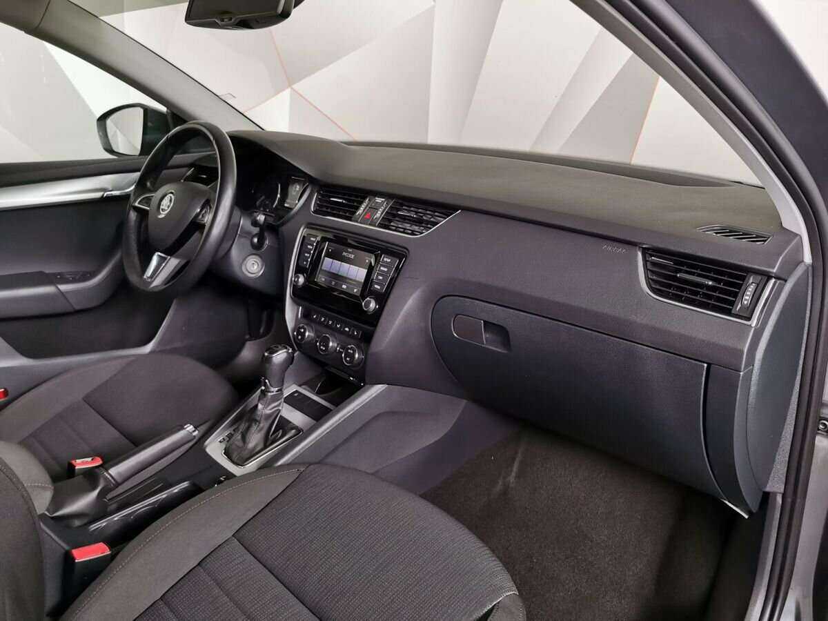 Skoda Octavia с пробегом — 2013 год. Фото: #12