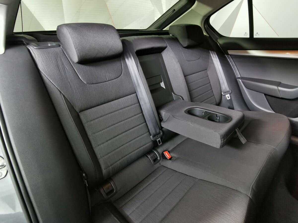 Skoda Octavia с пробегом — 2013 год. Фото: #16