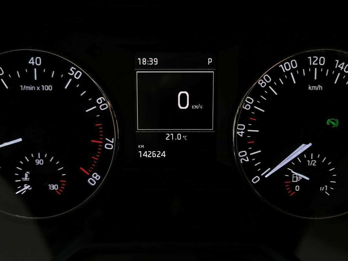 Skoda Octavia с пробегом — 2013 год. Фото: #17