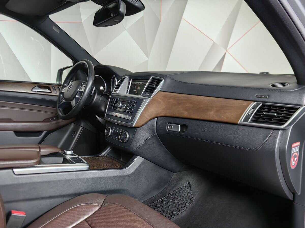 Mercedes-Benz M-Класс с пробегом — 2014 год. Фото: #8