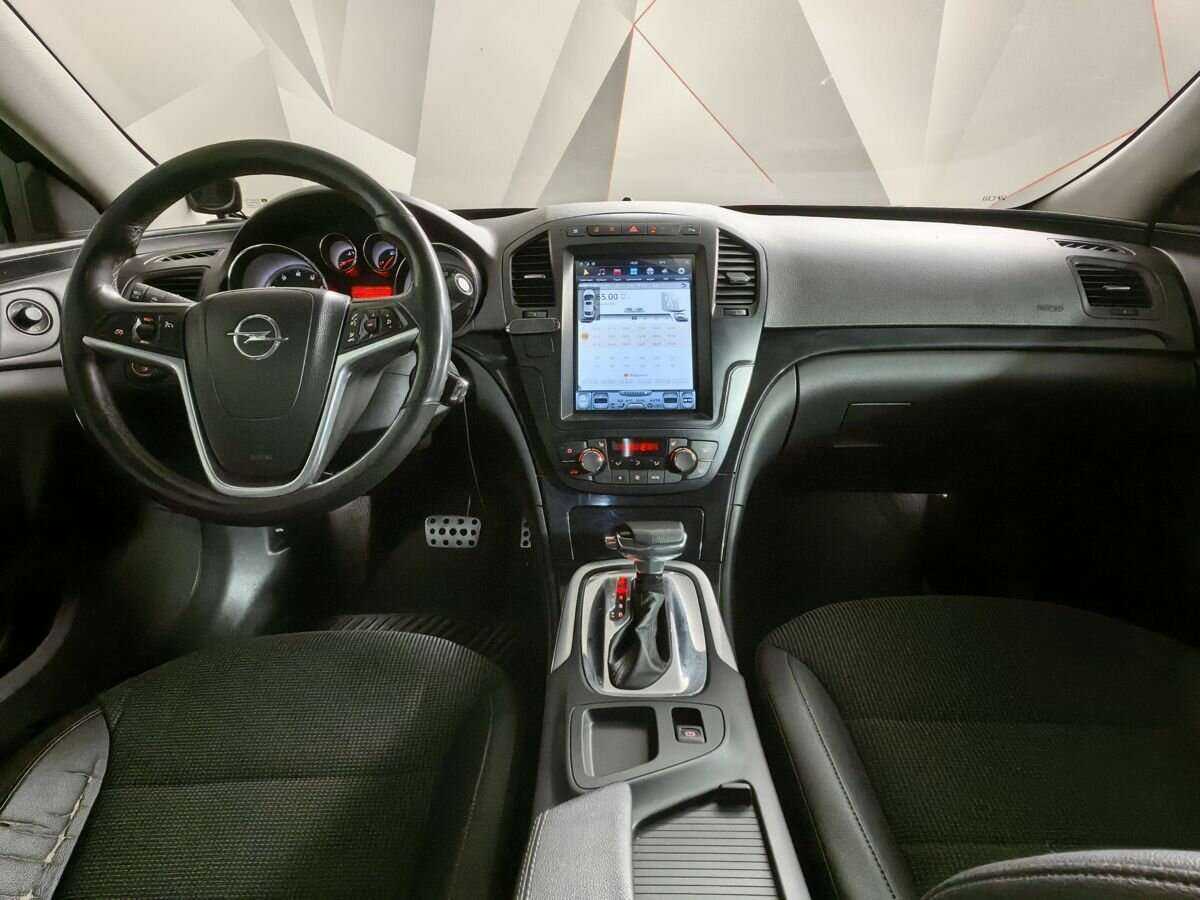 Opel Insignia с пробегом — 2013 год. Фото: #9