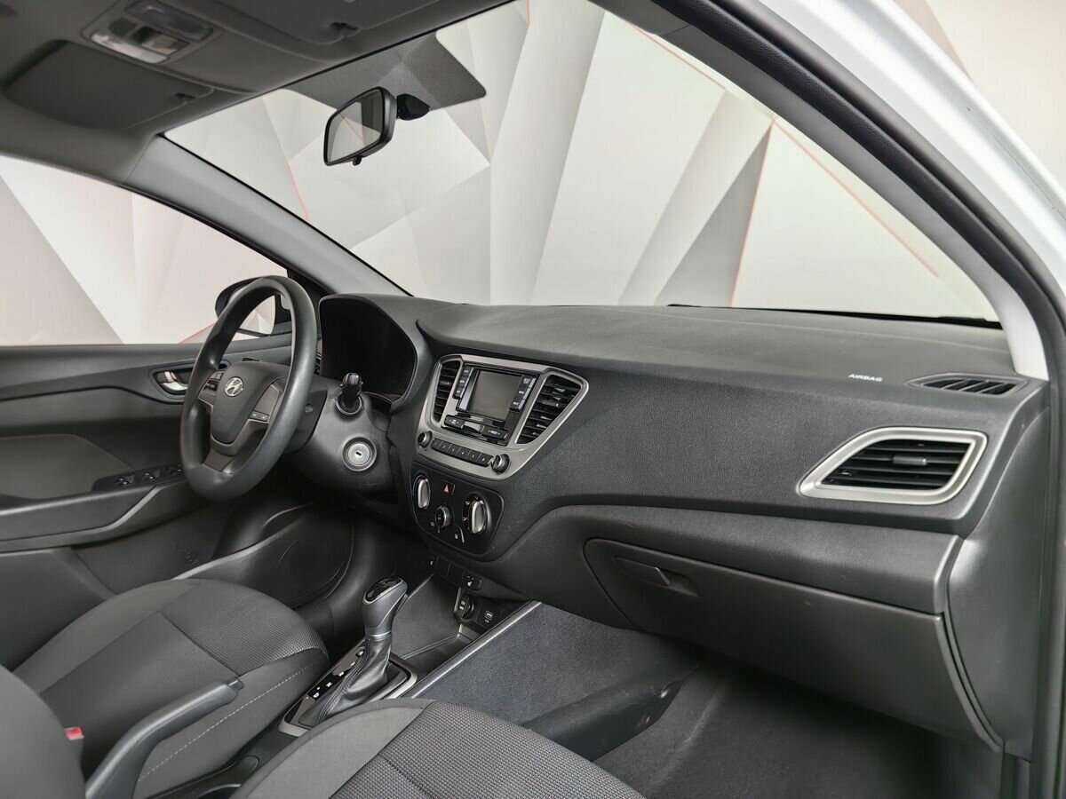 Hyundai Solaris с пробегом — 2019 год. Фото: #7