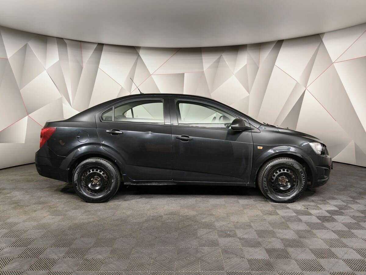 Chevrolet Aveo с пробегом — 2012 год. Фото: #5