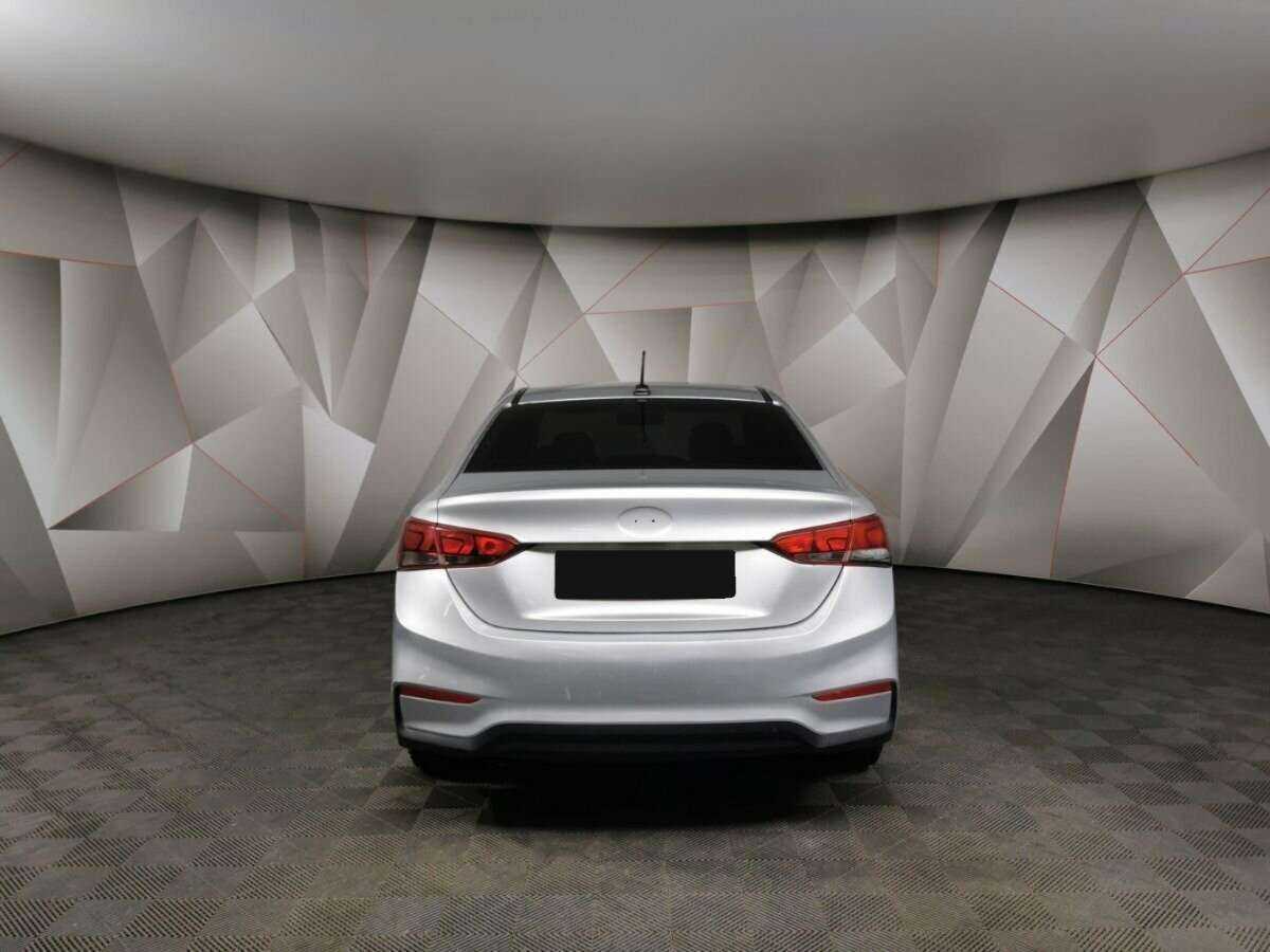 Hyundai Solaris с пробегом — 2018 год. Фото: #7