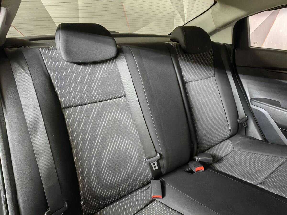 Kia Rio с пробегом — 2017 год. Фото: #12