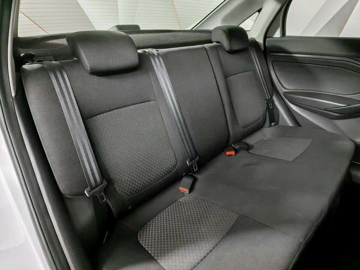 Lada (ВАЗ) Vesta с пробегом — 2018 год. Фото: #9