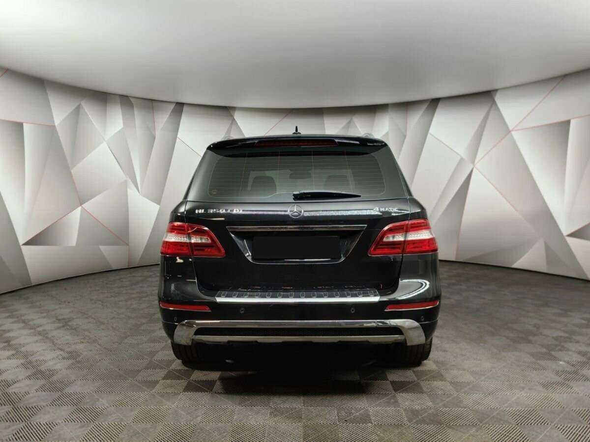 Mercedes-Benz M-Класс с пробегом — 2013 год. Фото: #7