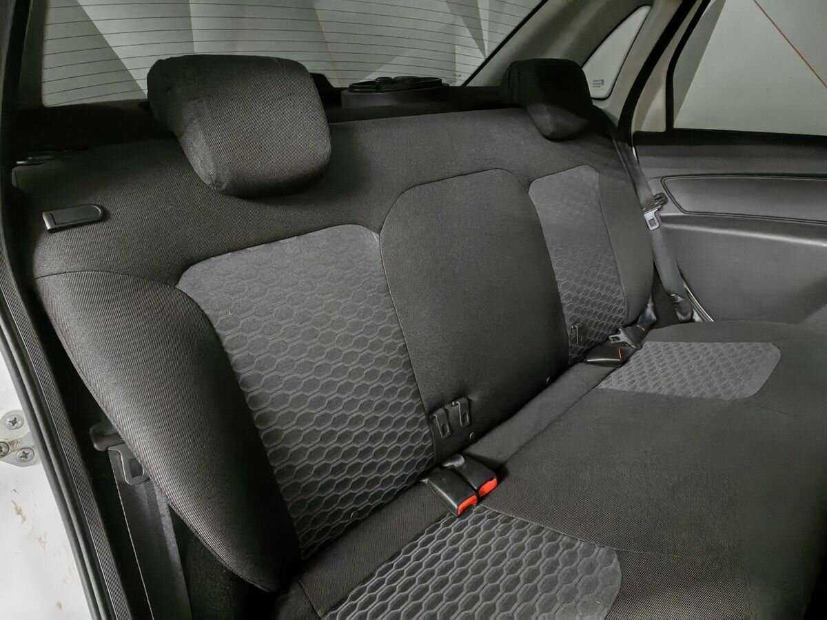 Lada (ВАЗ) Granta с пробегом — 2020 год. Фото: #12