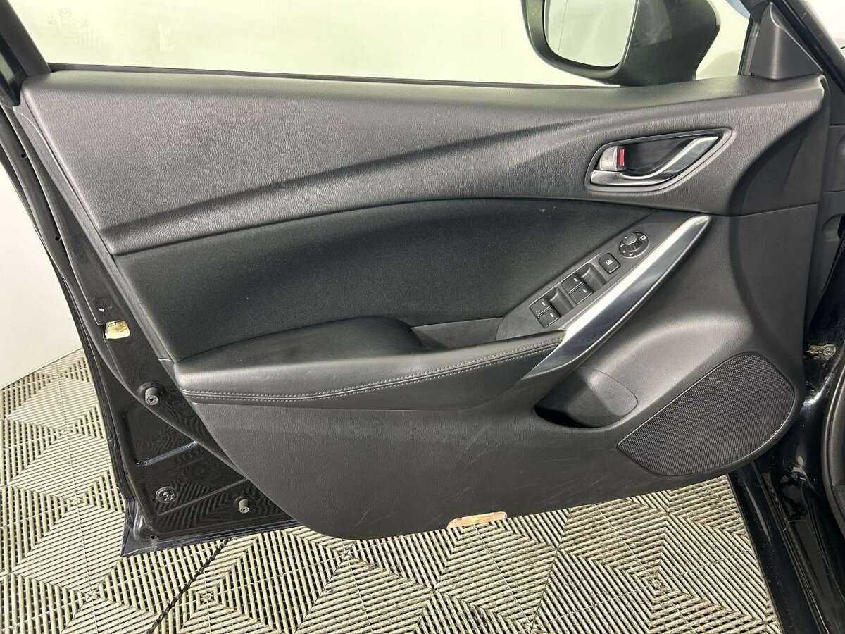 Mazda 6 с пробегом — 2013 год. Фото: #7