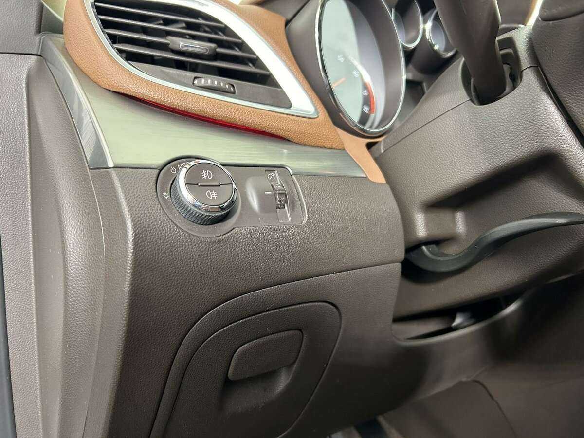 Opel Mokka с пробегом — 2013 год. Фото: #7