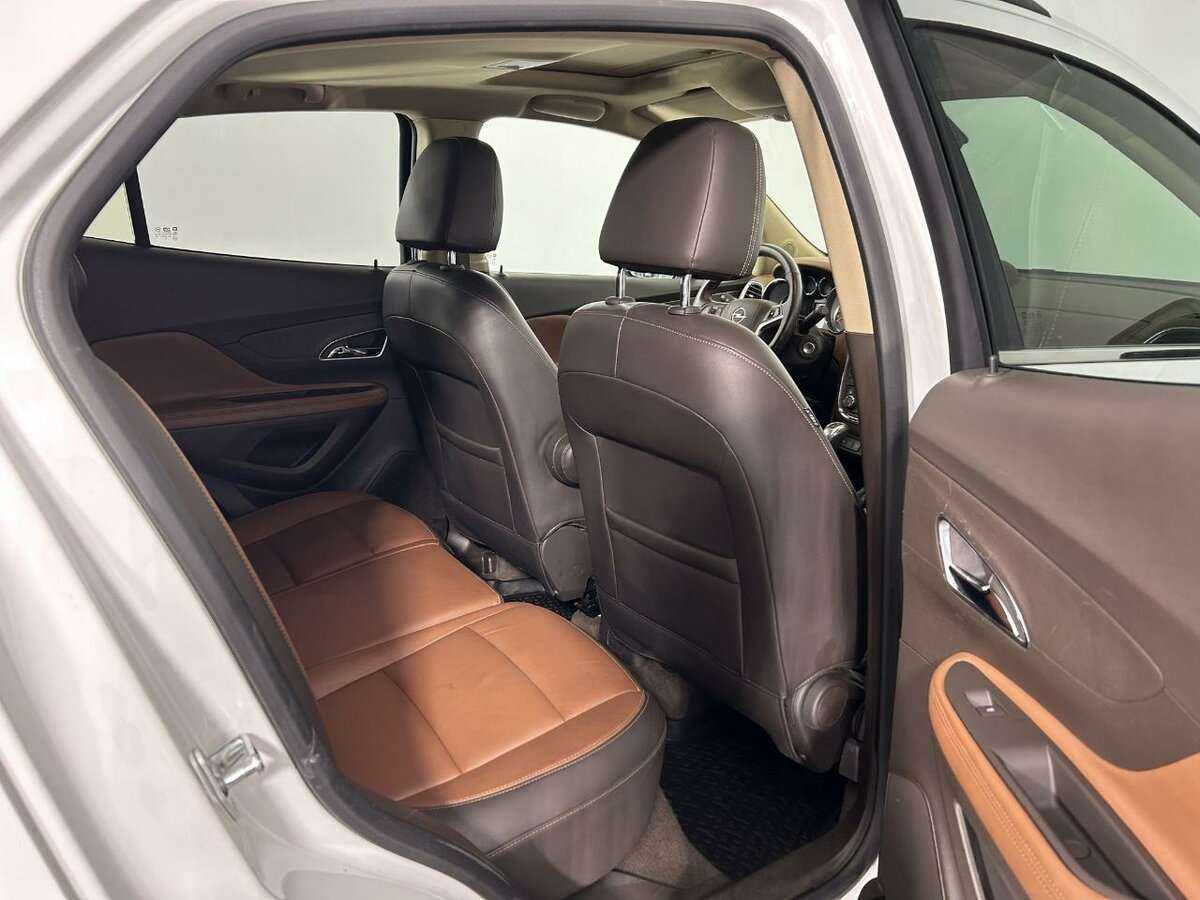 Opel Mokka с пробегом — 2013 год. Фото: #15