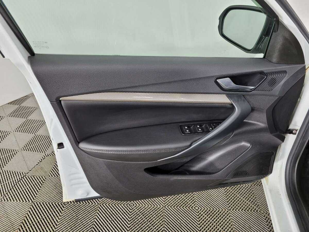 Lada (ВАЗ) Vesta с пробегом — 2023 год. Фото: #7