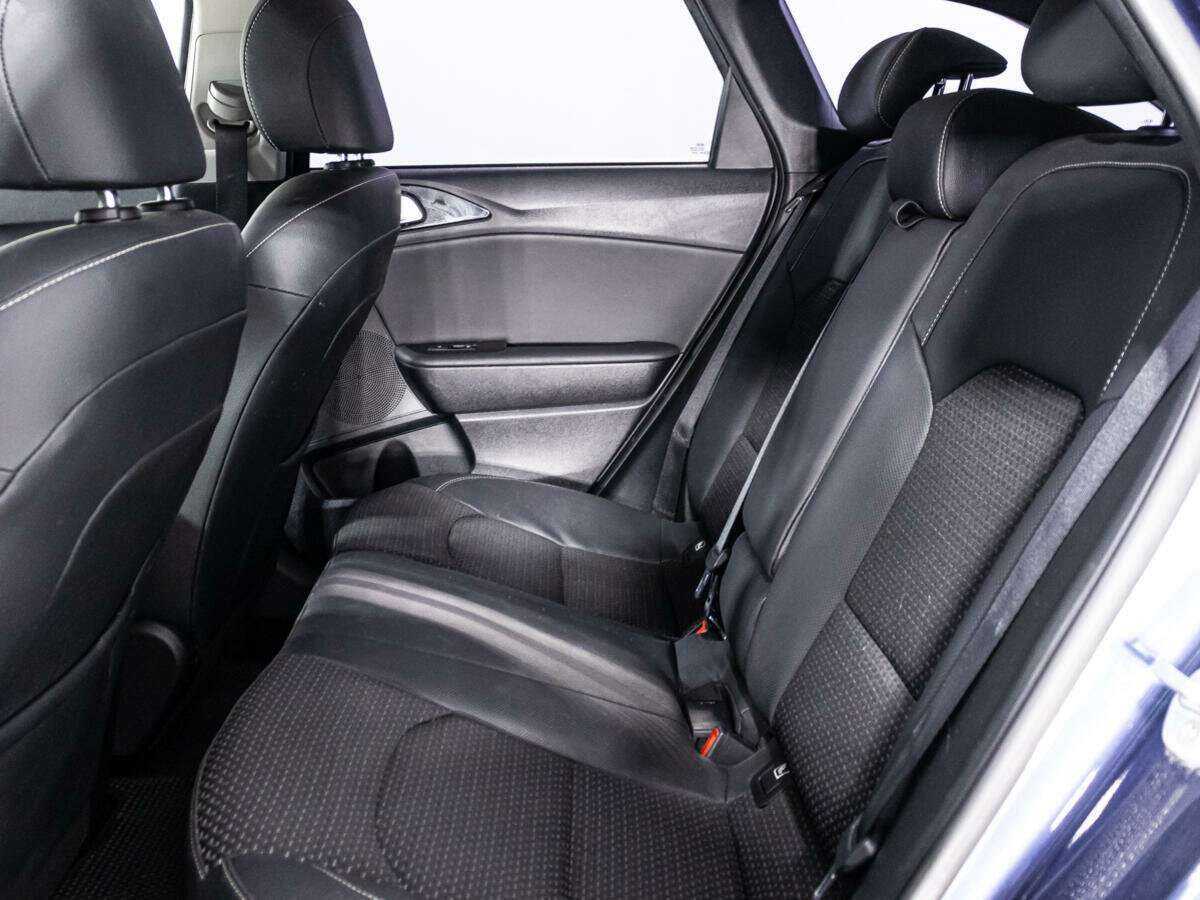 Kia Ceed с пробегом — 2019 год. Фото: #9