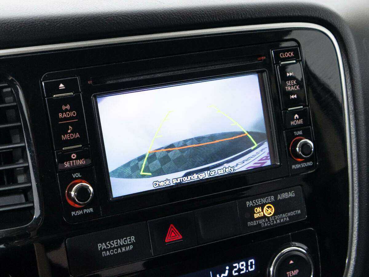 Mitsubishi Outlander с пробегом — 2017 год. Фото: #17