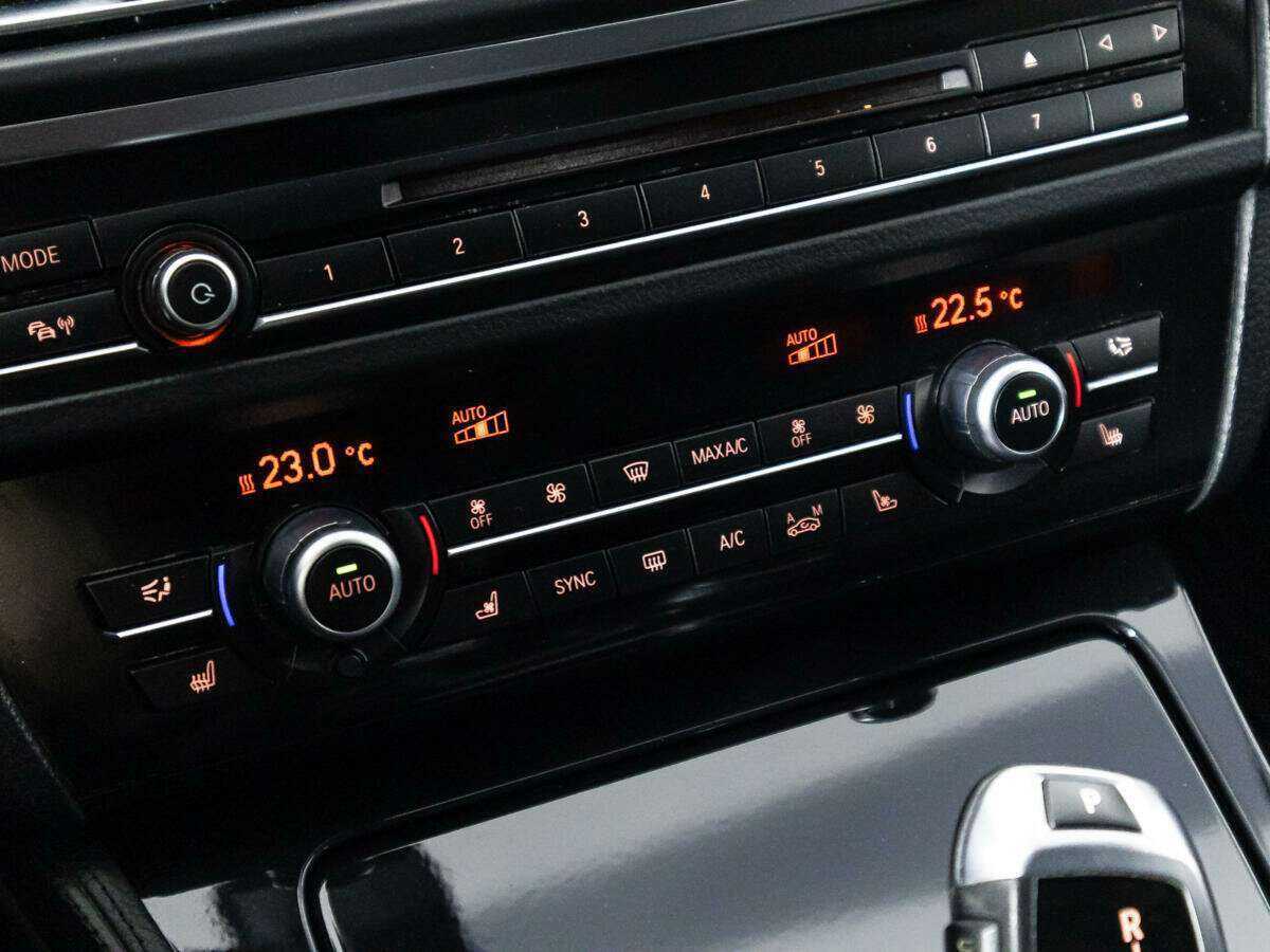 BMW 5 серии с пробегом — 2014 год. Фото: #18