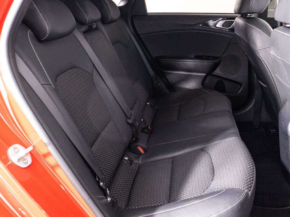 Kia Ceed с пробегом — 2019 год. Фото: #23