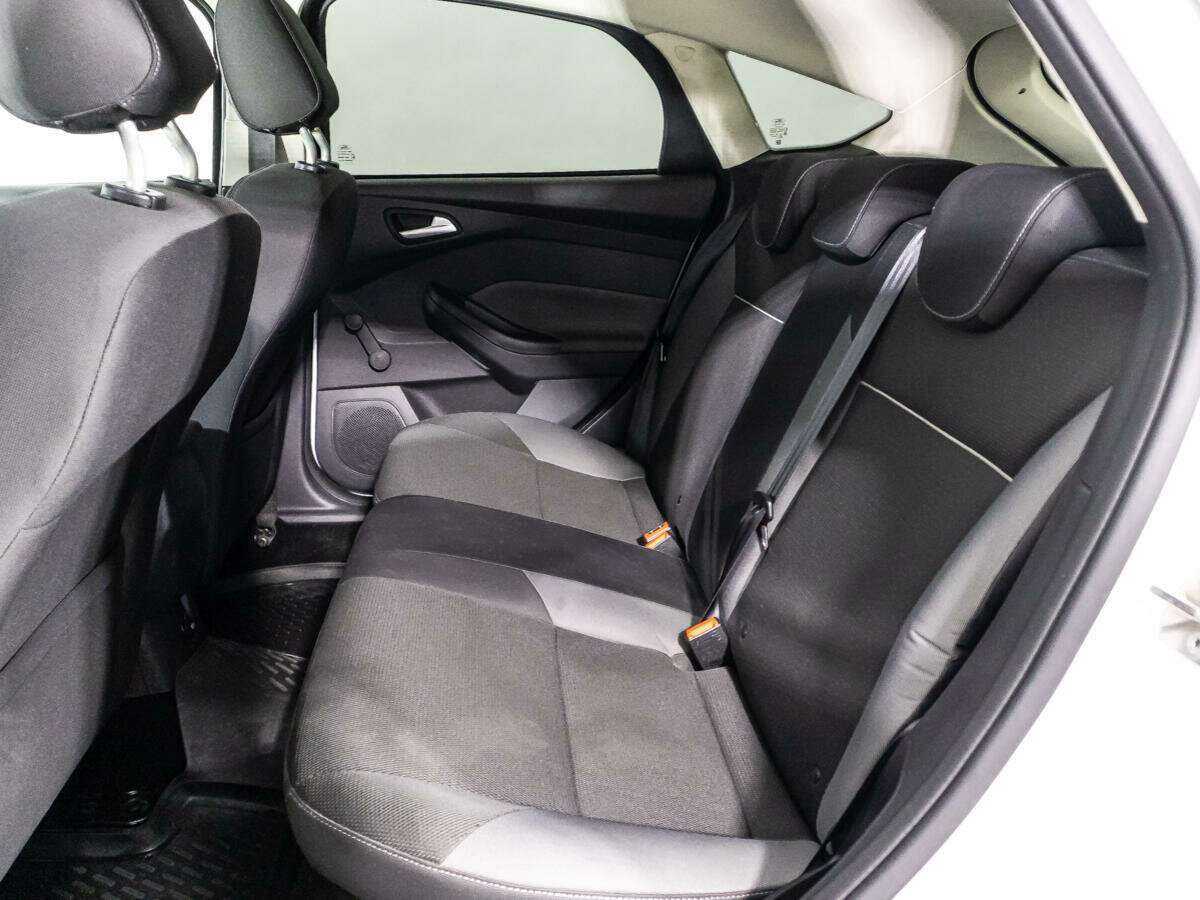 Ford Focus с пробегом — 2013 год. Фото: #9