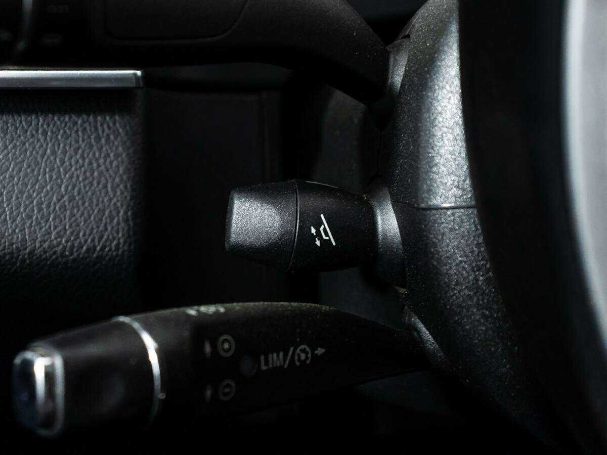 Mercedes-Benz E-Класс с пробегом — 2014 год. Фото: #16