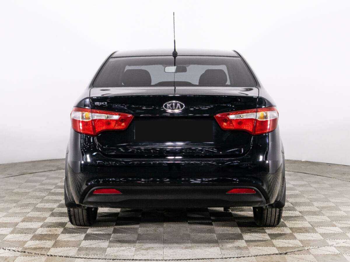 Kia Rio с пробегом — 2014 год. Фото: #5