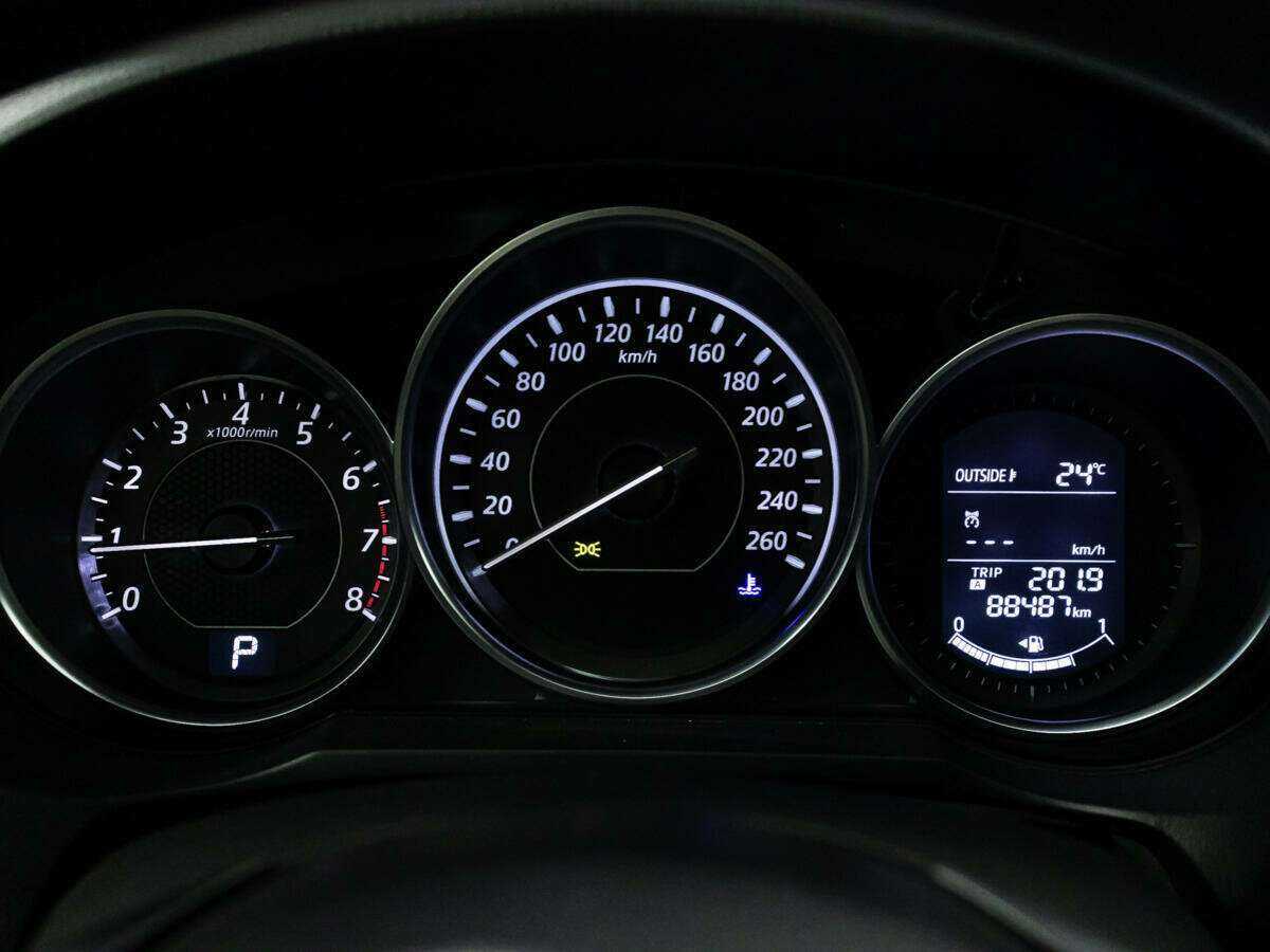 Mazda 6 с пробегом — 2013 год. Фото: #11