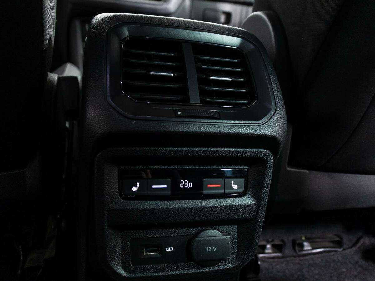 Volkswagen Tiguan с пробегом — 2018 год. Фото: #21